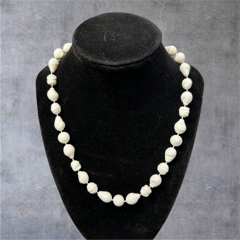 Baroque Acrylic Bead Necklace 18" White Organic Swirl
